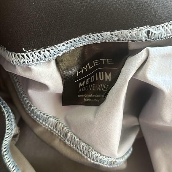 Hylete Grey & Blue Helix Athletic 9" Shorts Medium - Picture 3 of 4